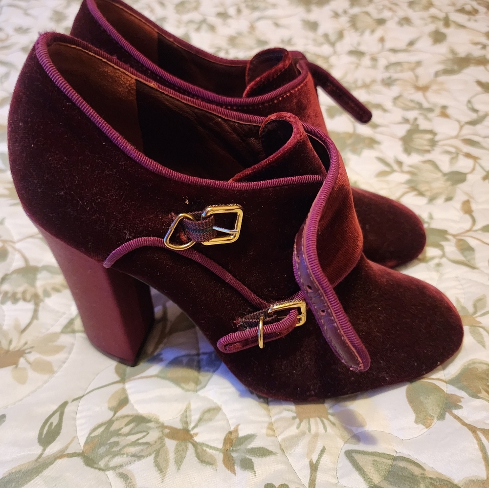 Tory burch shoe